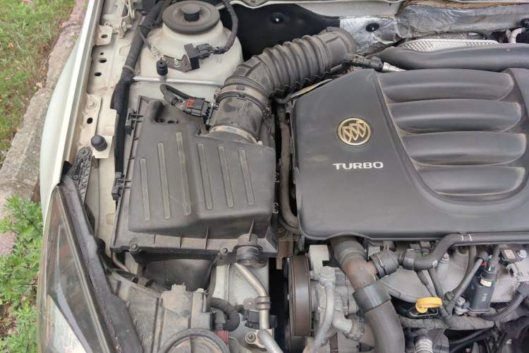 Used Buick Regal 2014 GS 2.0T Passionate Sport Edition Engine Bay Right