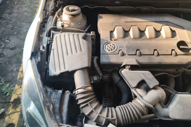 Used Buick Regal 2014 2.0L Leading Fashion Edition Engine Bay Right