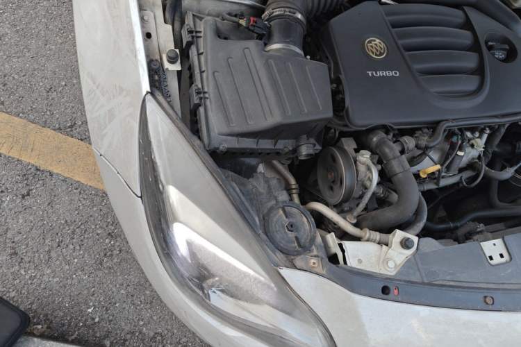 Used Buick Regal 2014 GS 2.0T Grand Sport Edition Engine Bay Right