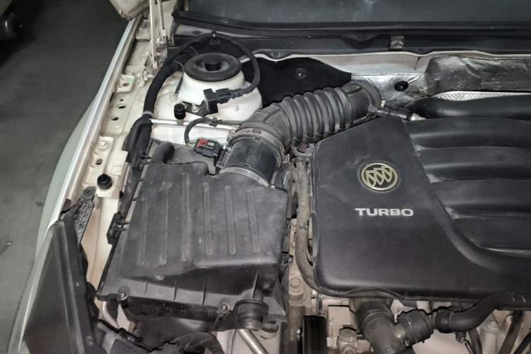 Used Buick Regal 2014 GS 2.0T Passionate Sport Edition Engine Bay Right