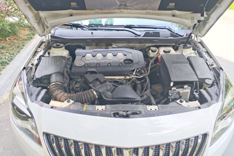 Used Buick Regal 2014 2.0L Leading Fashion Edition Engine Bay