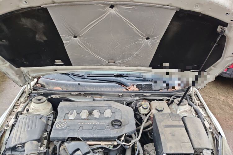 Used Buick Regal 2014 2.0L Leading Fashion Edition Engine Bay