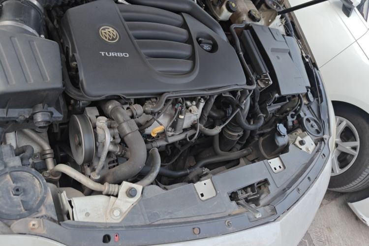 Used Buick Regal 2014 GS 2.0T Grand Sport Edition Engine Bay