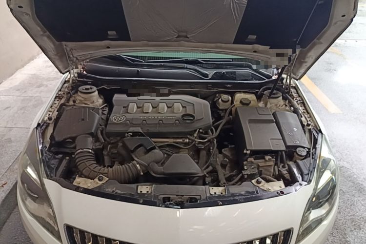 Used Buick Regal 2014 2.0L Leading Fashion Edition Engine Bay