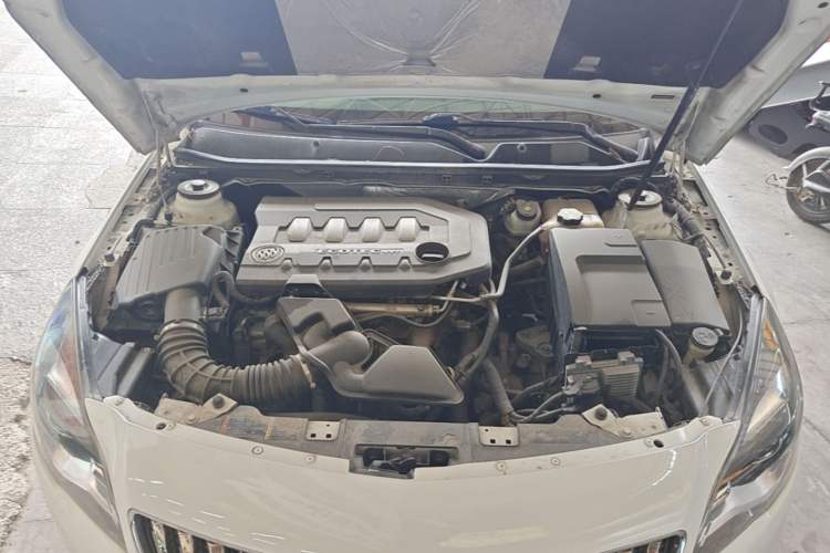 Used Buick Regal 2014 2.0L Leading Fashion Edition Engine Bay