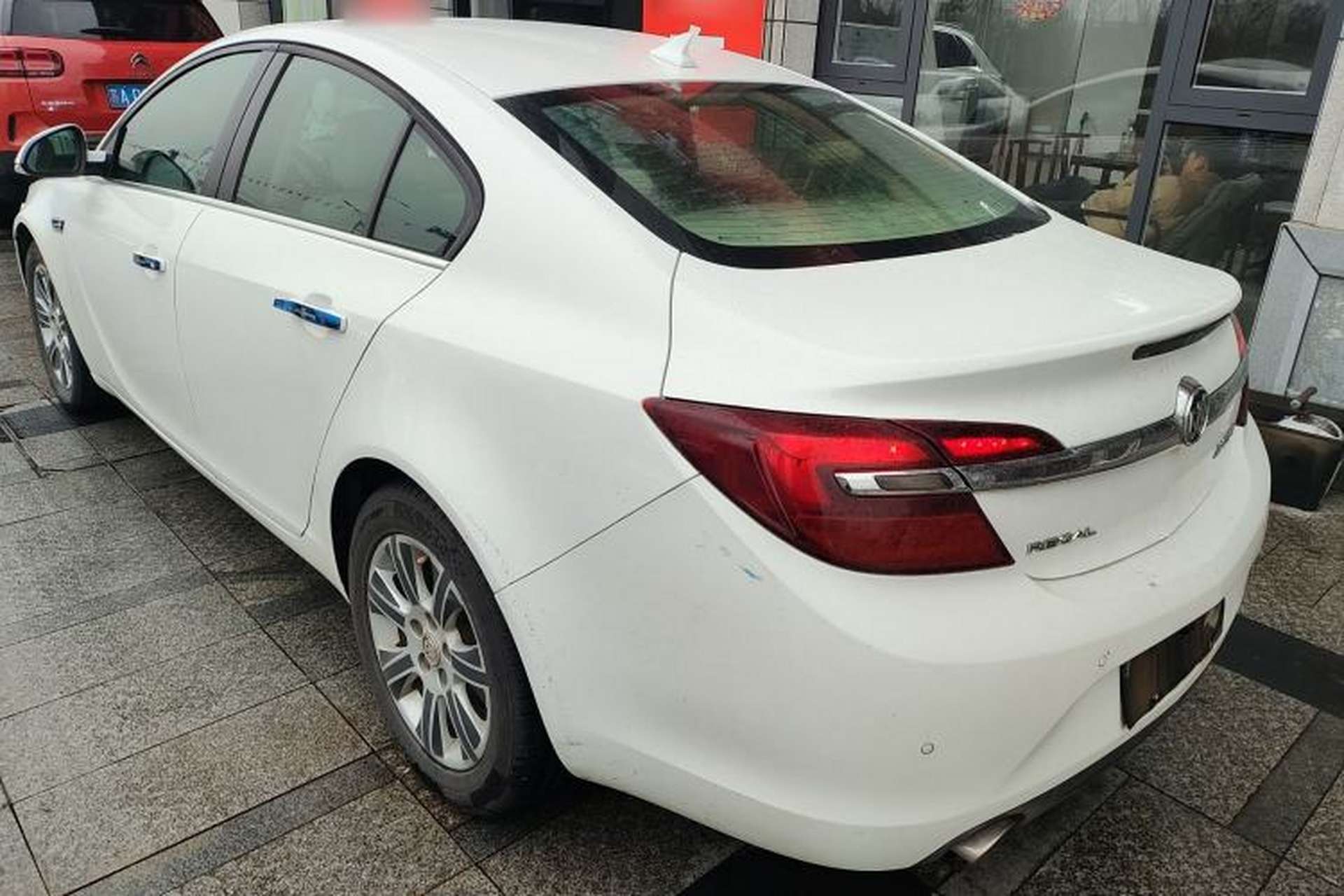 Used Buick Regal 2014 2.0L Leading Fashion Edition Exterior 2