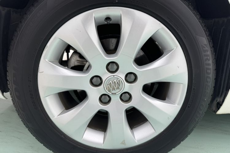 Used Buick Regal 2014 2.0L Leading Fashion Edition Exterior 3