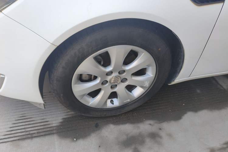Used Buick Regal 2014 1.6T Fashionable Tech Edition Exterior 4
