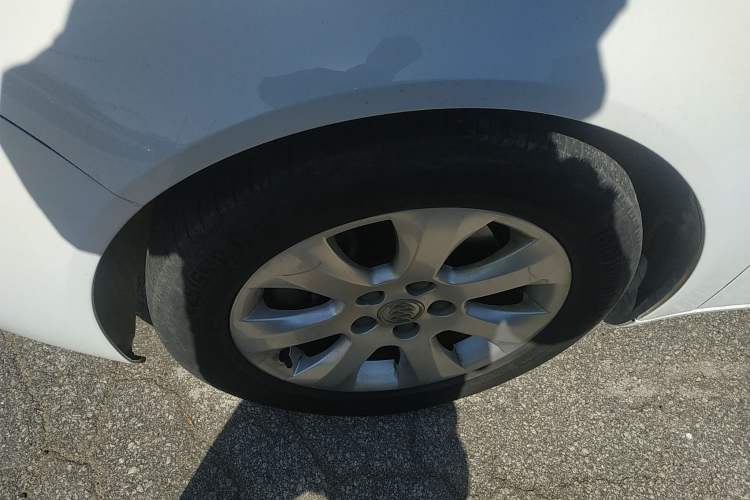 Used Buick Regal 2014 1.6T Fashionable Tech Edition Exterior 4