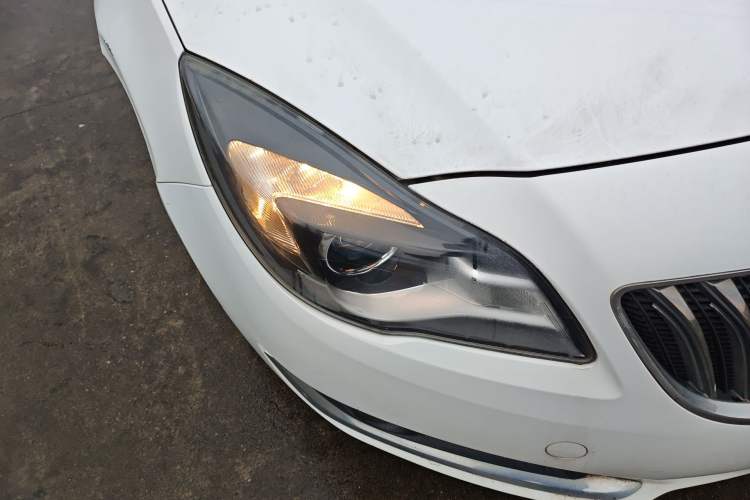 Used Buick Regal 2014 2.0L Leading Fashion Edition Exterior 6