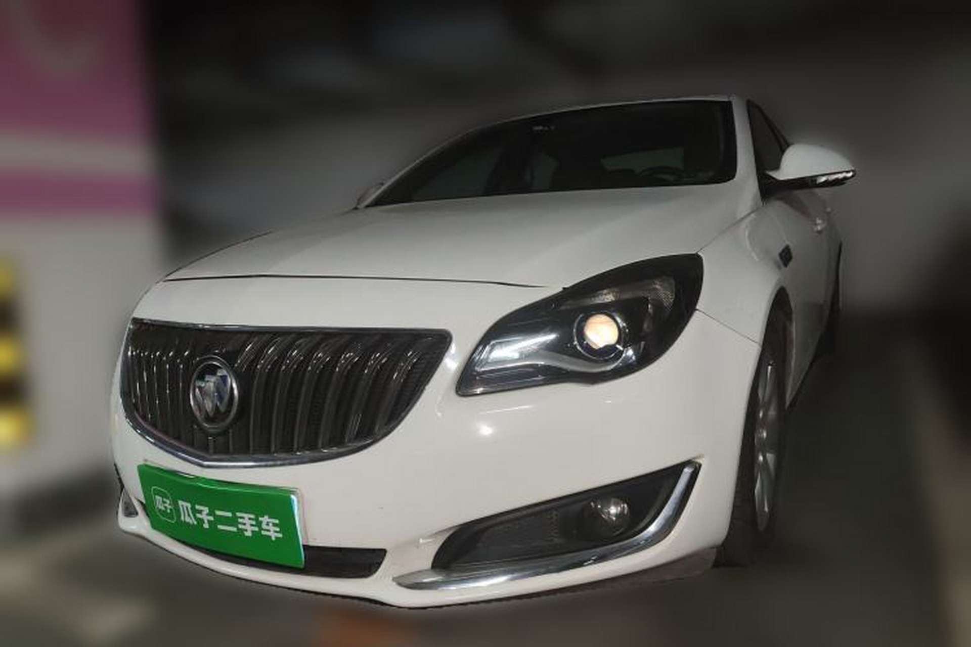 Used Buick Regal 2014 2.0L Leading Fashion Edition Front Left 45 Deg
