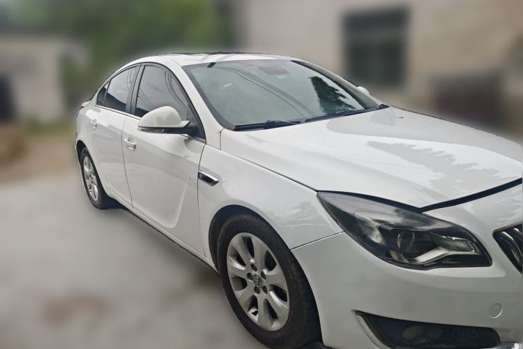 Used Buick Regal 2014 1.6T Fashionable Tech Edition Front Right 45 Deg