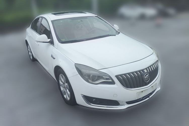Used Buick Regal 2014 2.0L Leading Fashion Edition Front Right 45 Deg