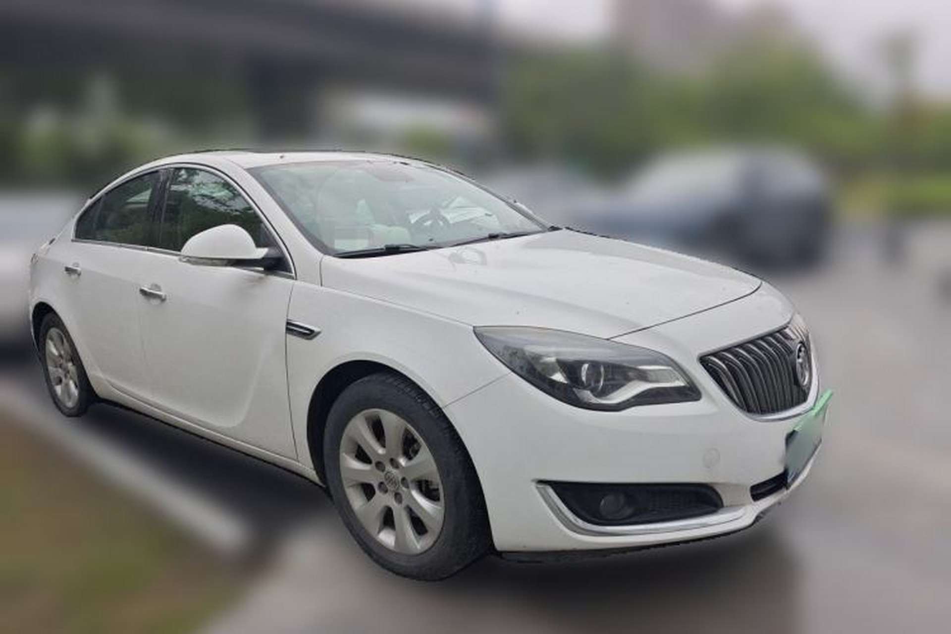 Used Buick Regal 2014 2.0L Elite Fashion Edition Front Right 45 Deg