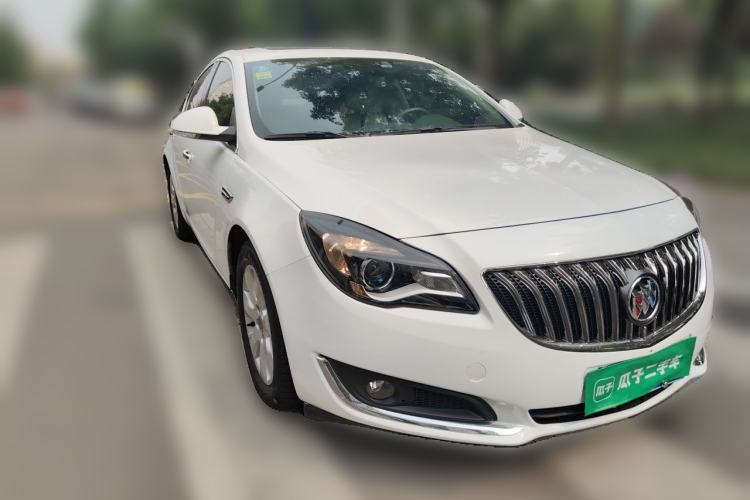 Used Buick Regal 2014 2.0L Elite Fashion Edition Front Right 45 Deg
