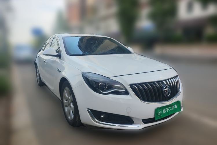 Used Buick Regal 2014 2.0L Elite Fashion Edition Front Right 45 Deg