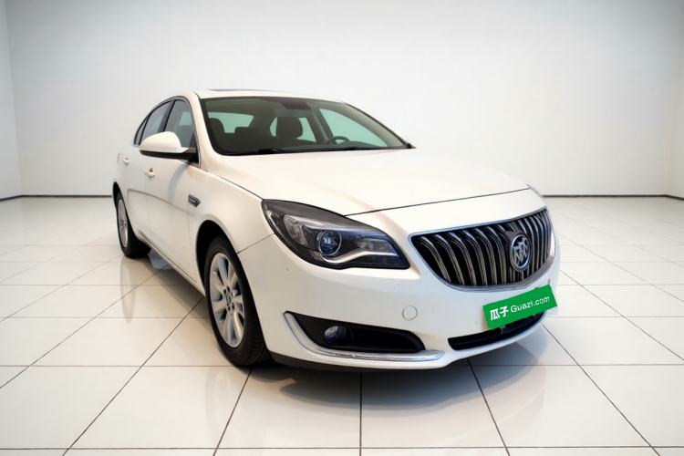 Used Buick Regal 2014 2.0L Elite Fashion Edition Front Right 45 Deg
