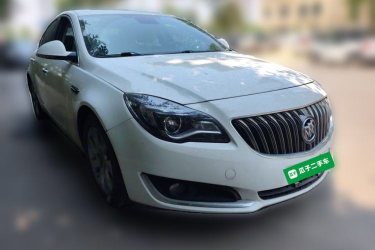 Used Buick Regal 2014 2.0L Elite Fashion Edition Front Right 45 Deg