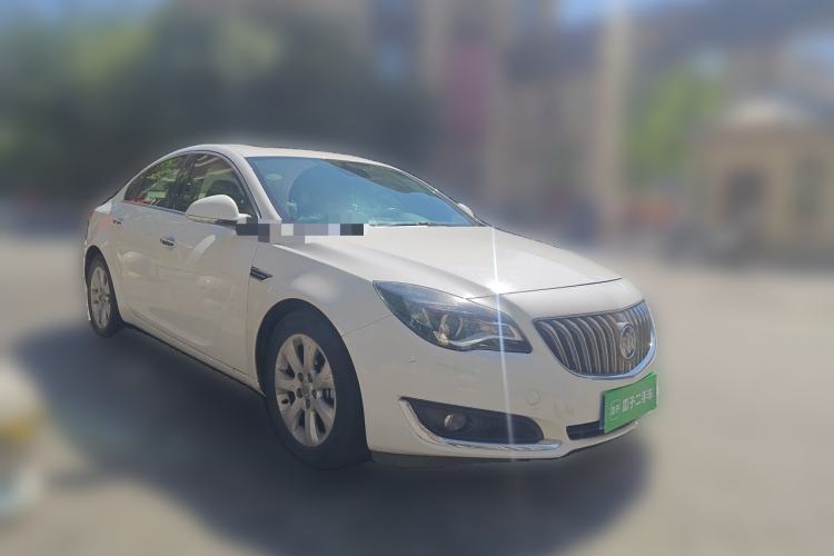 Used Buick Regal 2014 2.0L Elite Fashion Edition Front Right 45 Deg