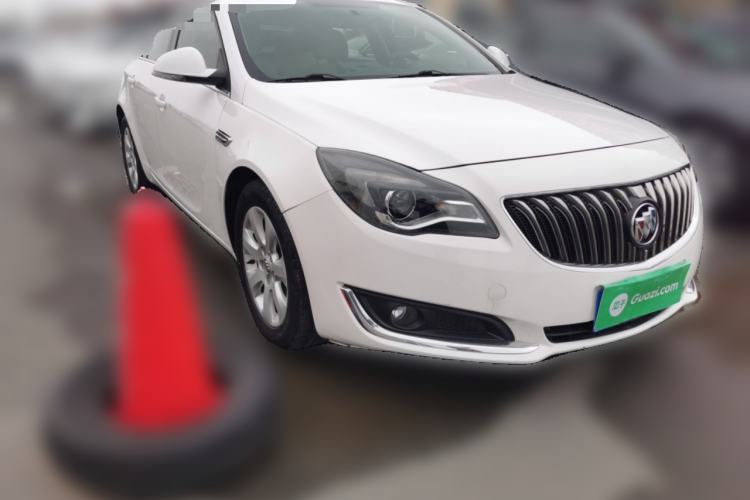 Used Buick Regal 2014 2.0L Leading Fashion Edition Front Right 45 Deg