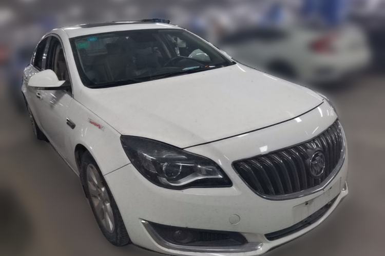 Used Buick Regal 2014 2.0L Elite Fashion Edition Front Right 45 Deg