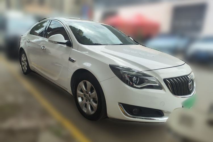 Used Buick Regal 2014 2.0L Elite Fashion Edition Front Right 45 Deg