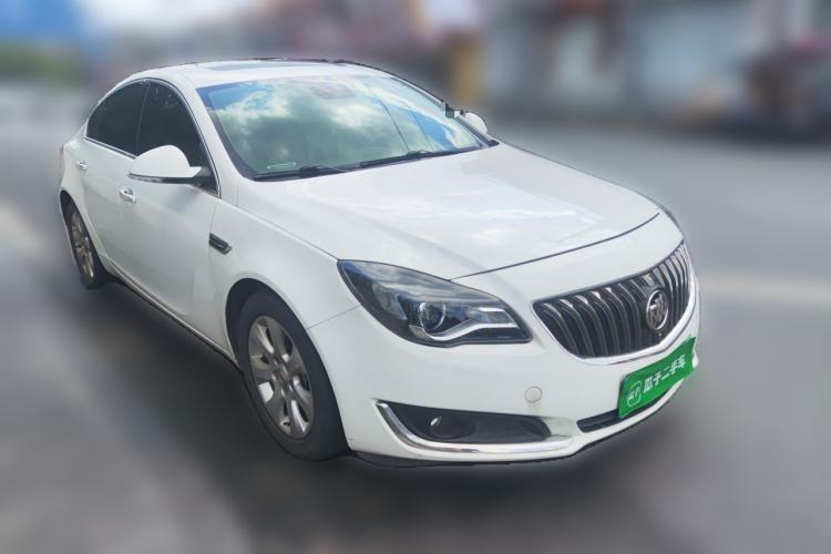 Used Buick Regal 2014 2.0L Elite Fashion Edition Front Right 45 Deg