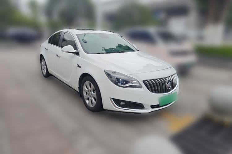 Used Buick Regal 2014 1.6T Fashionable Tech Edition Front Right 45 Deg