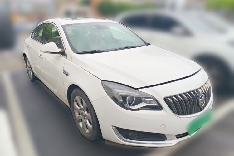 Used Buick Regal 2014 2.0L Elite Fashion Edition Front Right 45 Deg