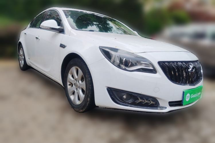 Used Buick Regal 2014 2.0L Elite Fashion Edition Front Right 45 Deg