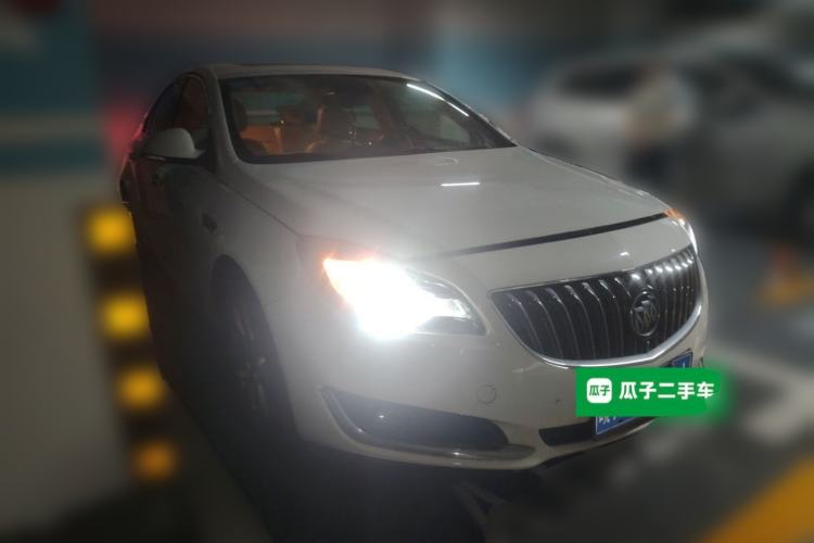 Used Buick Regal 2014 2.0L Elite Fashion Edition Front Right 45 Deg