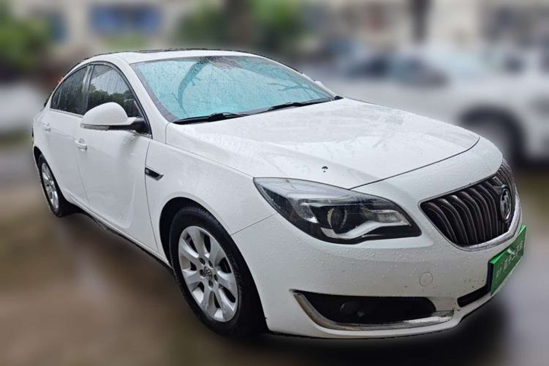 Used Buick Regal 2014 1.6T Fashionable Tech Edition Front Right 45 Deg