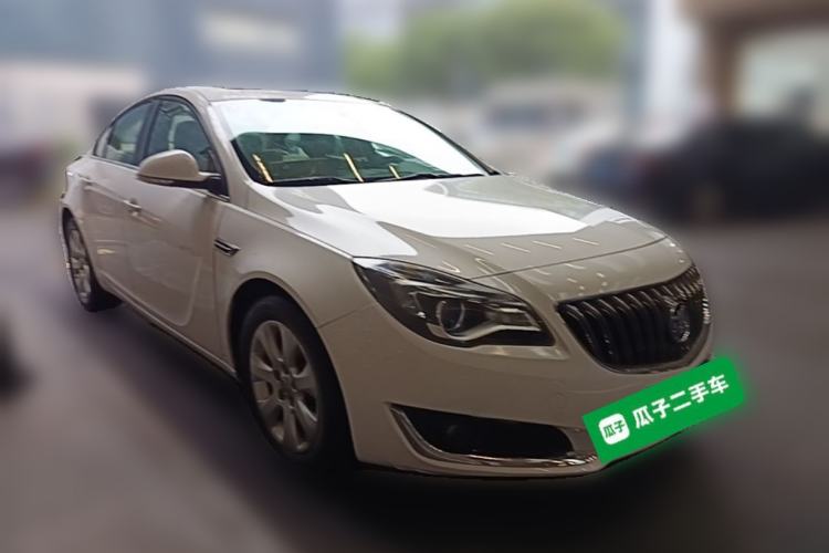 Used Buick Regal 2014 2.0L Leading Fashion Edition Front Right 45 Deg