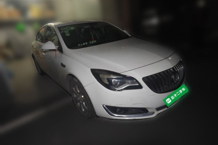 Used Buick Regal 2014 2.0L Leading Fashion Edition Front Right 45 Deg