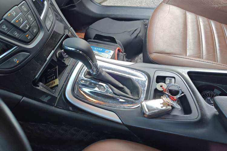Used Buick Regal 2014 GS 2.0T Grand Sport Edition Gear Lever