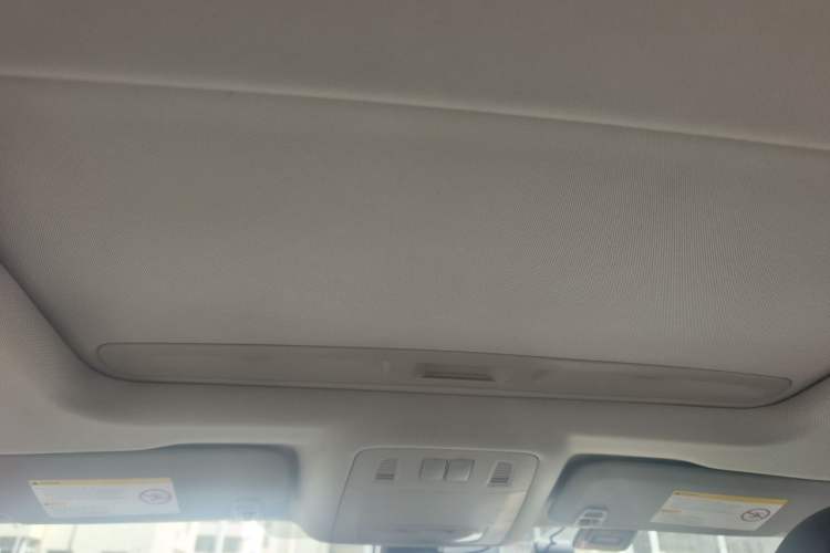 Used Buick Regal 2014 GS 2.0T Passionate Sport Edition Headliner