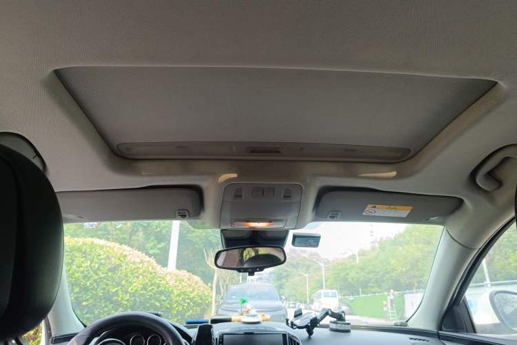 Used Buick Regal 2014 1.6T Fashionable Tech Edition Headliner