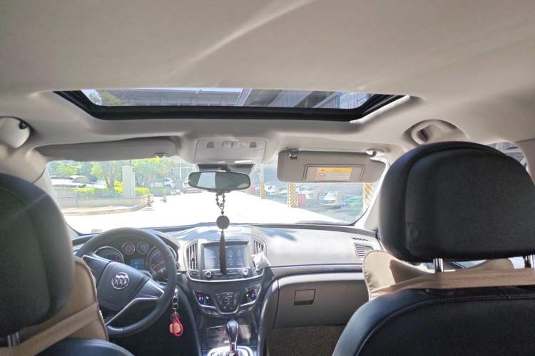 Used Buick Regal 2014 1.6T Fashionable Tech Edition Headliner