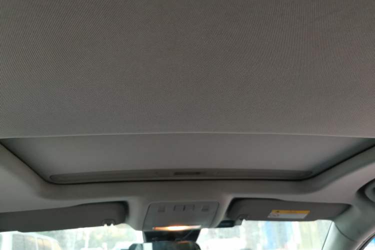 Used Buick Regal 2014 1.6T Fashionable Tech Edition Headliner