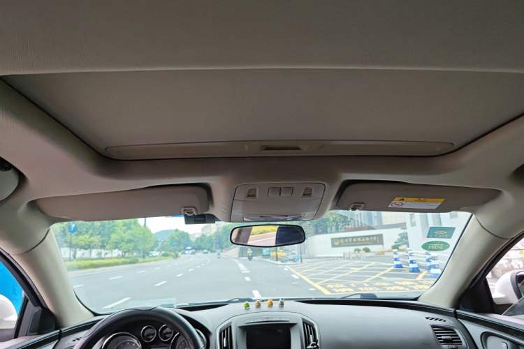 Used Buick Regal 2014 2.0L Leading Fashion Edition Headliner