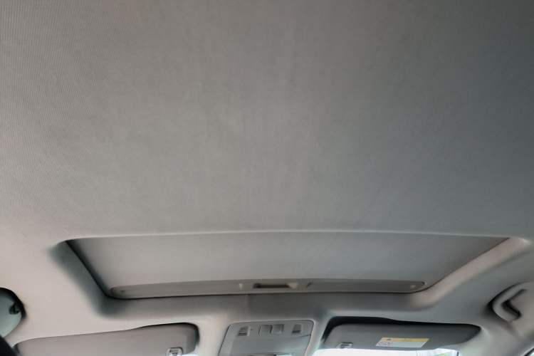 Used Buick Regal 2014 1.6T Fashionable Tech Edition Headliner