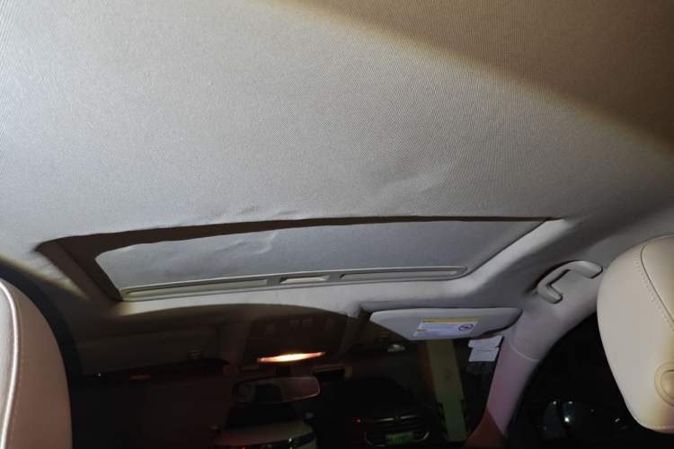 Used Buick Regal 2014 2.0L Leading Fashion Edition Headliner