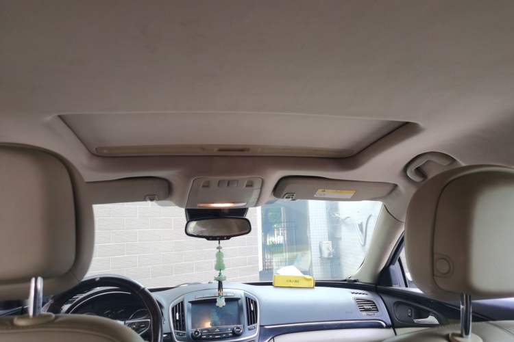 Used Buick Regal 2014 2.0L Elite Fashion Edition Headliner