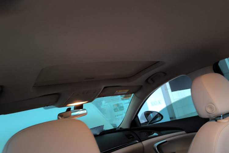 Used Buick Regal 2014 2.0L Leading Fashion Edition Headliner