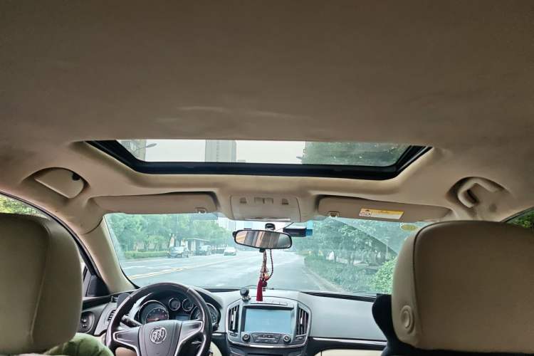 Used Buick Regal 2014 2.0L Leading Fashion Edition Headliner