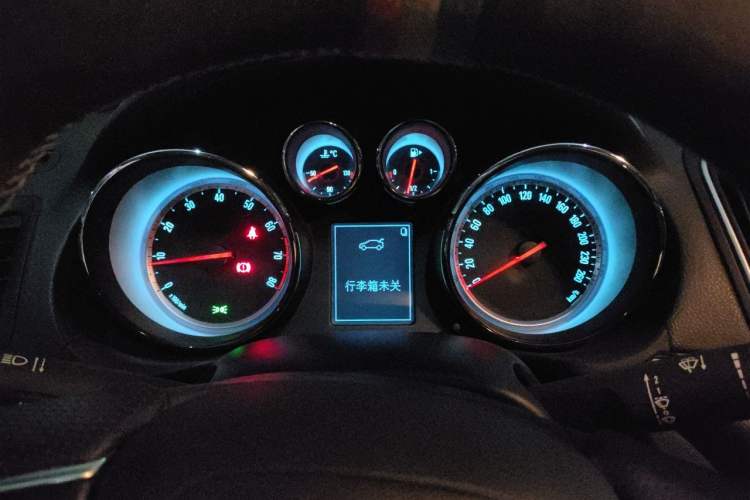 Used Buick Regal 2014 1.6T Fashionable Tech Edition Instrument Cluster