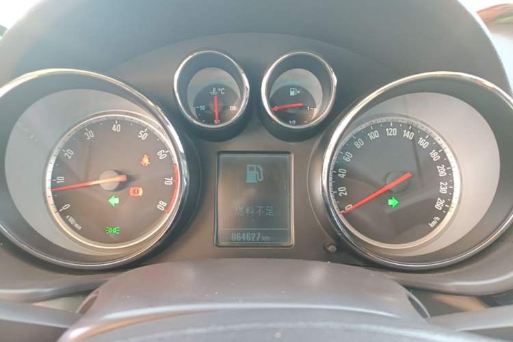 Used Buick Regal 2014 2.0L Leading Fashion Edition Instrument Cluster