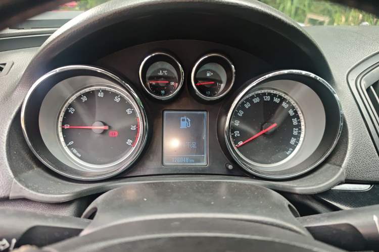 Used Buick Regal 2014 1.6T Fashionable Tech Edition Instrument Cluster
