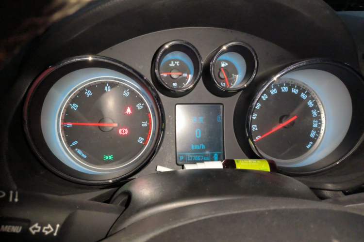 Used Buick Regal 2014 1.6T Fashionable Tech Edition Instrument Cluster