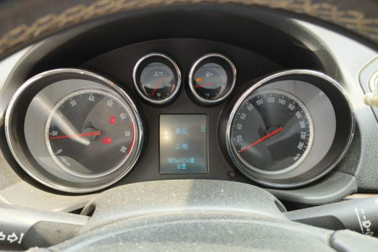 Used Buick Regal 2014 1.6T Fashionable Tech Edition Instrument Cluster